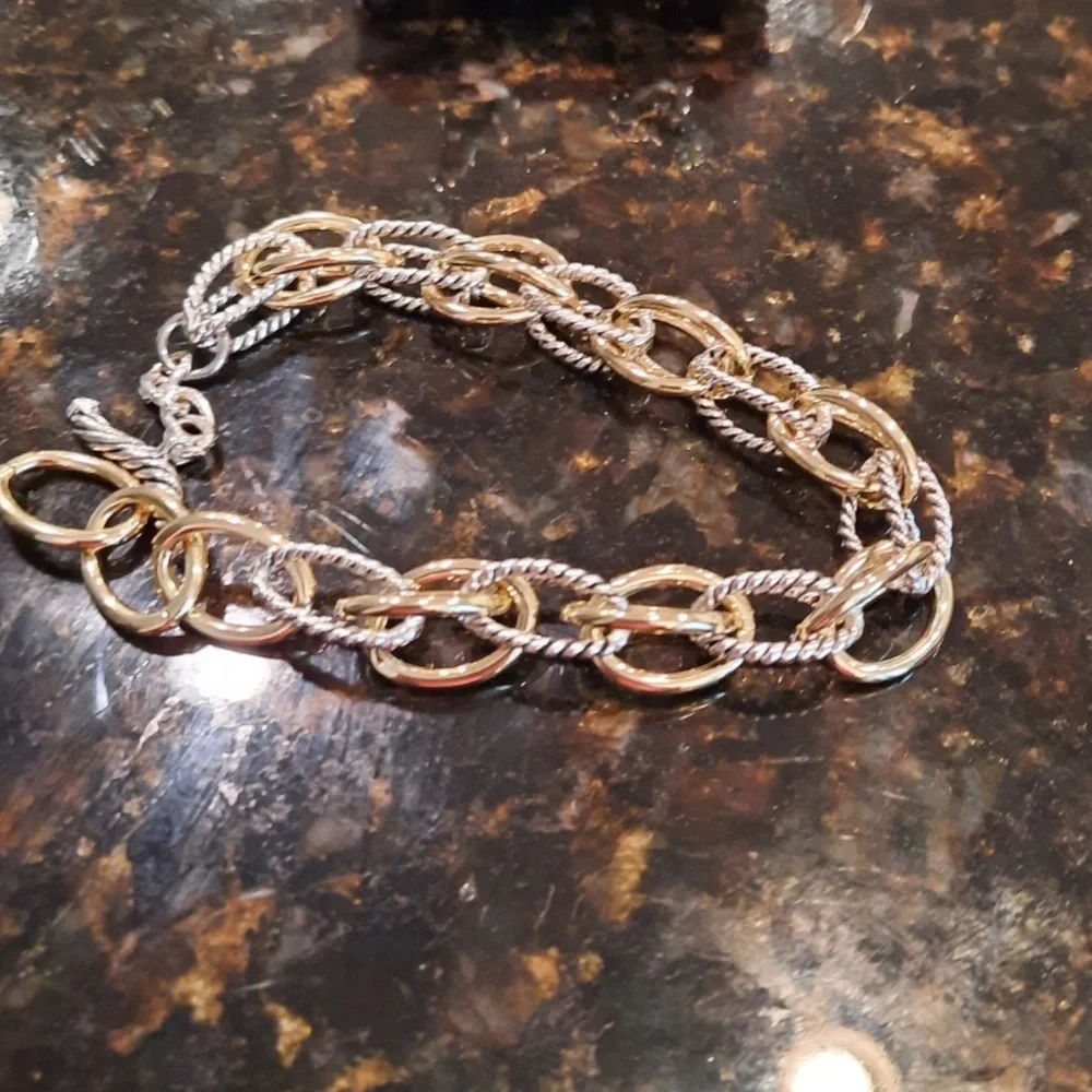 Neiman Marcus Two-Tone Twisted Cable Link Chain Bracelet